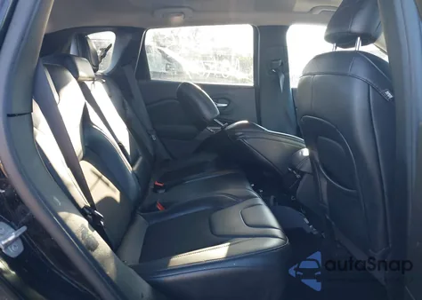 2020 Jeep Cherokee Latitude Plus 4X4 from USA, damaged, VIN 1C4PJMLB2LD533996